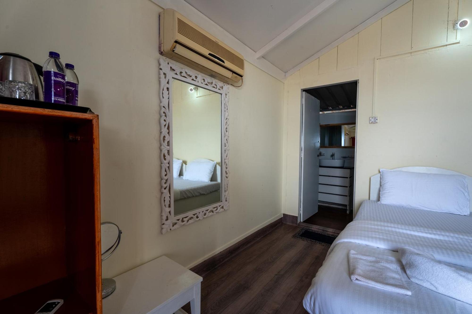The Tito'S Blue Sky Beach Resort Agonda Exterior foto